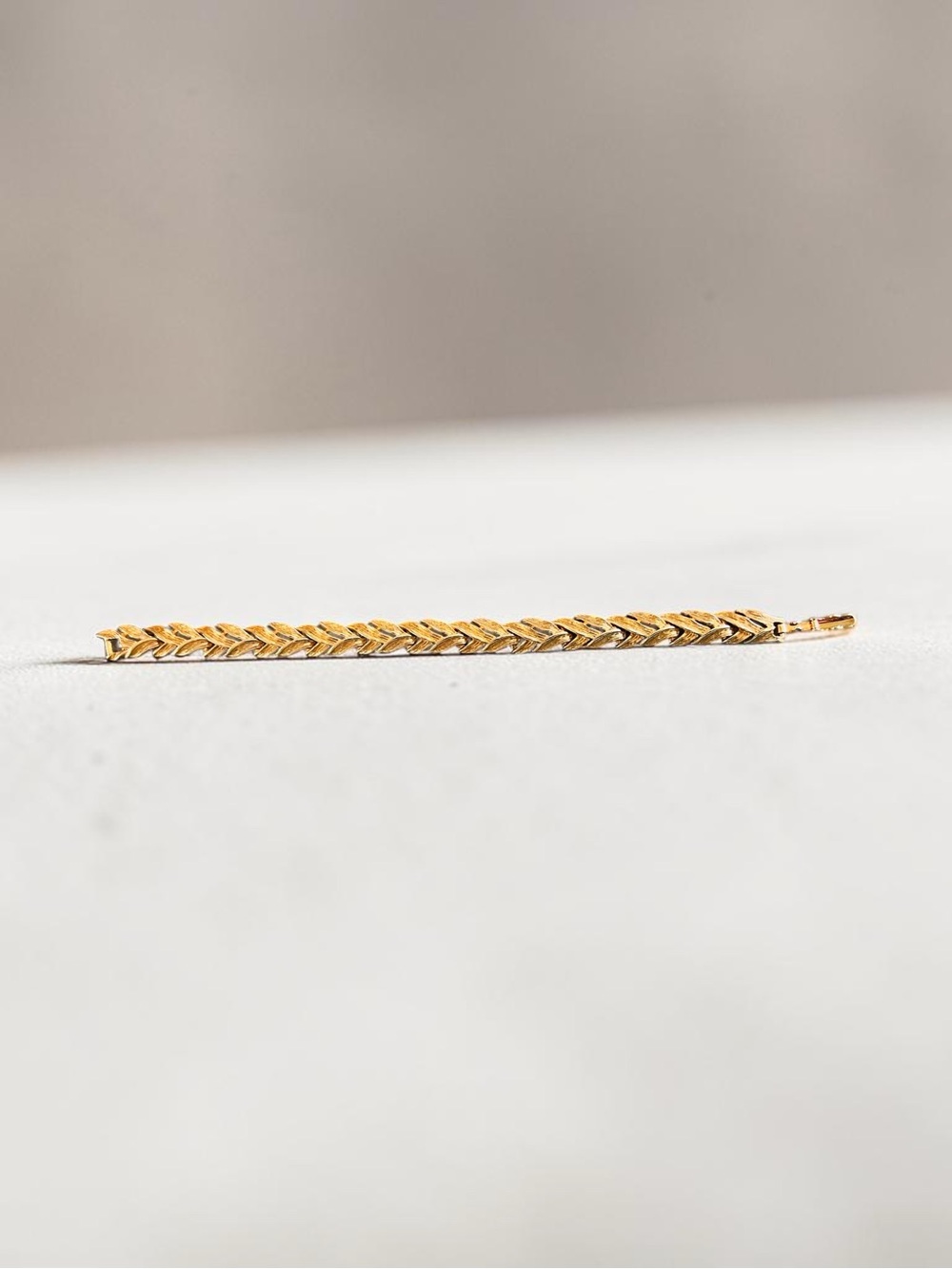 Sarah Coventry Gold Tone Link Bracelet – 1970s – 6.5” - Picture 1 of 4